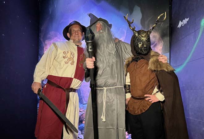 Schöner Halloween-Abend mit Freunden im Heldenverlies